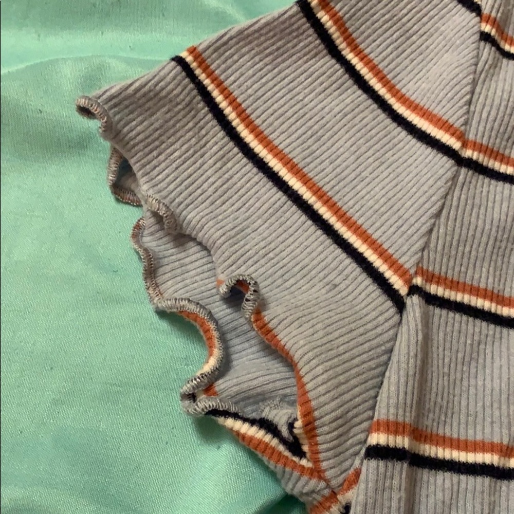 Stripped Tee - Picture 4 of 5